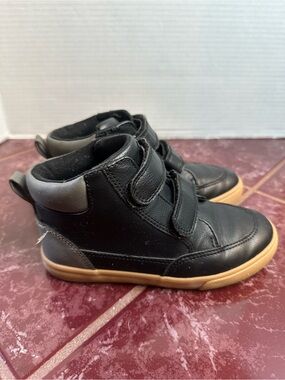 Cat & Jack Xavier High-top sneakers